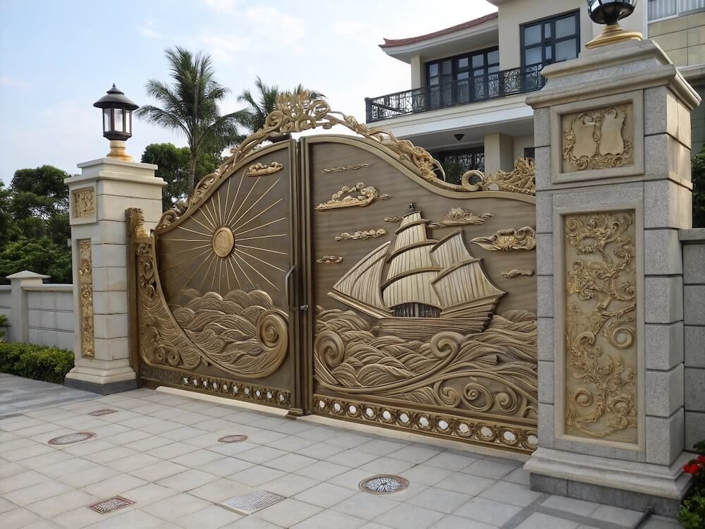 Tranh Thuận Buồm Xuôi Gió Nhôm Đúc – Biểu Tượng May Mắn và Nghệ Thuật Đúc Tinh Xảo