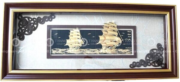 Khám Phá Giá Tranh Thuyền Buồm Mạ Vàng 24K – Biểu Tượng Phong Thủy Cho Tài Lộc Và Thành Công