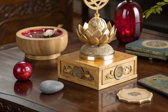 Tặng Quà Theo Ngũ Hành Của Sếp - Nghệ Thuật Cân Bằng Tinh Tế Giữa Phong Thủy Và Kinh Doanh