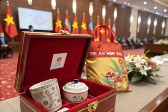 Quà tặng hội nghị – Chiến lược tri ân và xây dựng quan hệ trong sự kiện doanh nghiệp