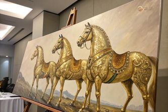 Bí mật đằng sau sức hút của tranh mã đáo thành công mạ vàng 24K