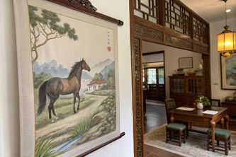 Mã Đáo Thành Công: Bí Mật Thu Hút Tài Lộc Và May Mắn Từ Tranh Ngựa Phong Thủy