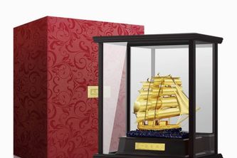 Mô Hình Thuyền Buồm Mạ Vàng 17x29x36 cm