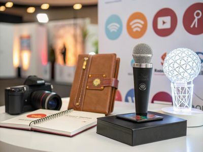 Quà Tặng Doanh Nghiệp Ngành Truyền Thông Marketing