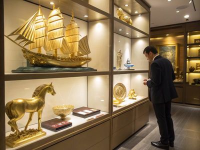 Chọn Quà Mạ Vàng Cho Đối Tác Theo Ngành Nghề