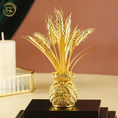 Biểu tượng th&agrave;nh c&ocirc;ng chậu l&uacute;a mạ v&agrave;ng l&aacute; 24k thiết kế độc bản - Giải ph&aacute;p qu&agrave; tặng kh&aacute;ch VIP sang trọng gi&uacute;p t&ocirc;n vinh vị thế v&agrave; khẳng định đẳng cấp doanh nh&acirc;n trong văn h&oacute;a kinh doanh cao cấp