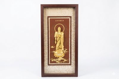 Tranh Phật A Di Đ&agrave; mạ v&agrave;ng chế t&aacute;c thủ c&ocirc;ng từ v&agrave;ng l&aacute; 24k - Qu&agrave; tặng mạ v&agrave;ng cao cấp mang &yacute; nghĩa t&acirc;m linh v&agrave; b&igrave;nh an gi&uacute;p t&ocirc;n vinh vị thế, khẳng định đẳng cấp doanh nh&acirc;n v&agrave; thắt chặt mối quan hệ ngoại giao bền vững