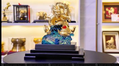 Mẫu tượng rồng mạ vàng tinh xảo làm quà tặng cao cấp