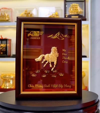 tranh mã đáo thành công mạ vàng cá nhân hoá làm quà tặng khách hàng vip
