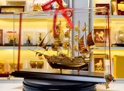 Mô Hình Thuyền Buồm Mạ Vàng Cỡ Lớn 51cm
