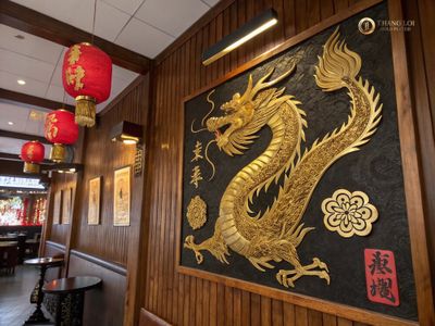 Đằng Sau Tranh Rồng Mạ Vàng: Kiệt Tác Nghệ Thuật Đỉnh Cao Và Ý Nghĩa Phong Thuỷ