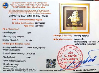 Giấy kiểm định tuổi v&agrave;ng l&aacute; 24k cho tranh thuyền buồm 30x30cm gi&uacute;p khẳng định gi&aacute; trị thực thể v&agrave; tạo ấn tượng s&acirc;u sắc về giải ph&aacute;p qu&agrave; tặng cao cấ