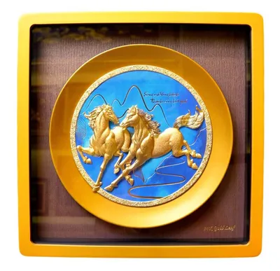 Quà Tặng Sếp Nam Thăng Chức Tranh Mã Đáo Thành Công Mạ Vàng 24k 30×30 